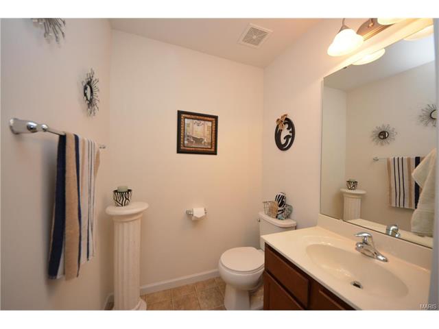 434 Wild Oak Dr, O'fallon, MO 63368 photo 9