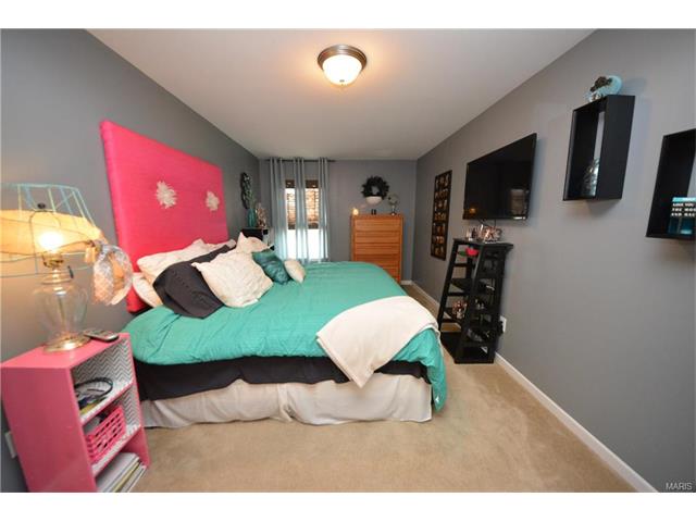 434 Wild Oak Dr, O'fallon, MO 63368 photo 8