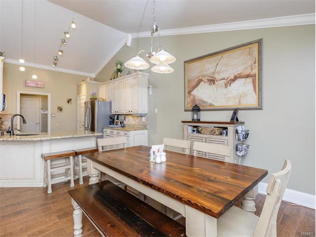 631 W Falls Ct, O'fallon, MO 63368 photo 9