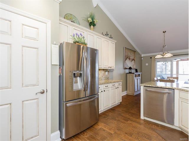 631 W Falls Ct, O'fallon, MO 63368 photo 16