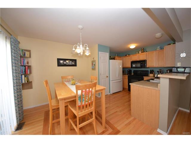 234 Tyndale Dr, O'fallon, MO 63366 photo 4