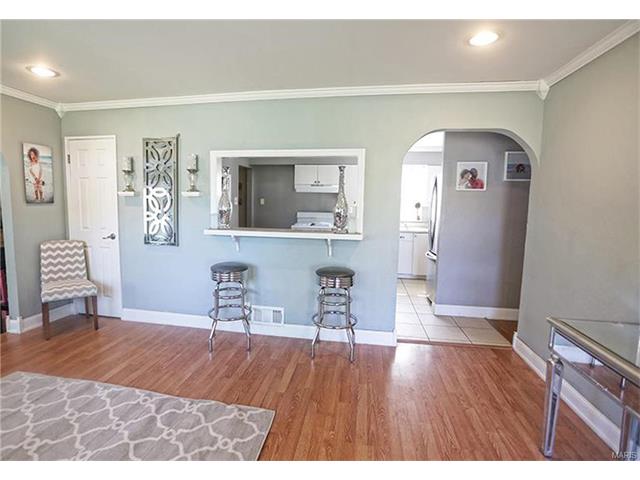 11132 Patsy, Saint Louis, MO 63123 photo 2