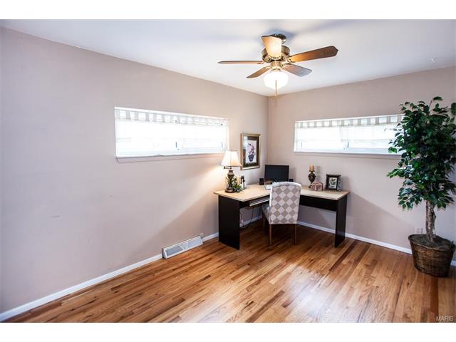 329 Sulphur Spring Rd, Ballwin, MO 63021 photo 8
