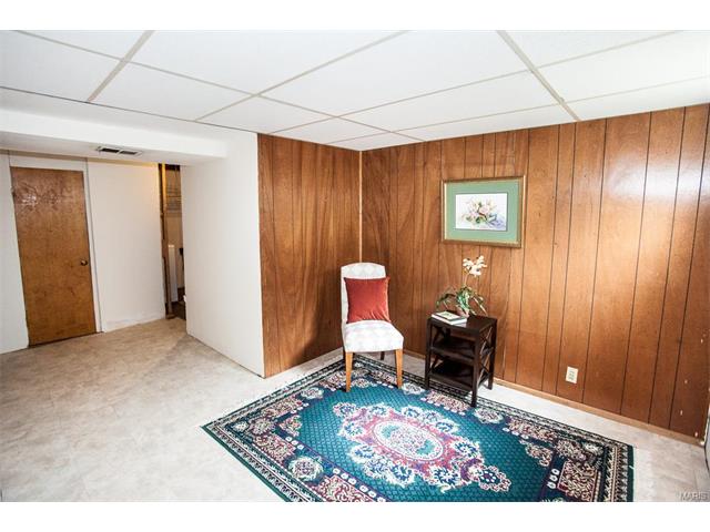 329 Sulphur Spring Rd, Ballwin, MO 63021 photo 10