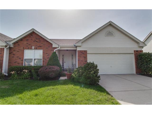 692 Hawk Run Dr, O'fallon, MO 63368 photo 1