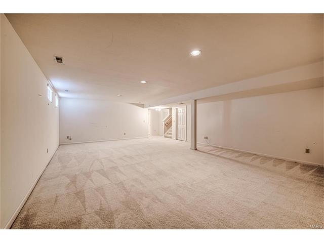 692 Hawk Run Dr, O'fallon, MO 63368 photo 17