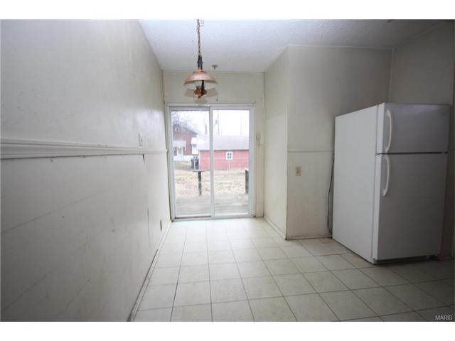 3701 Risch Ave, Saint Louis, MO 63125 photo 7