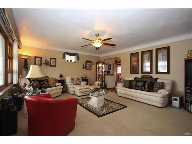 114 Mariae Ln, O'fallon, MO 63366 photo 7