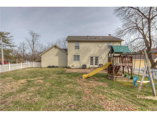 304 Fox Briar Ln, Ballwin, MO 63021 photo 28