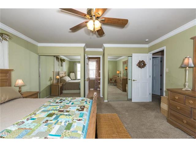304 Fox Briar Ln, Ballwin, MO 63021 photo 22