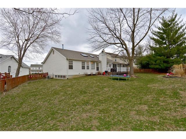 211 Ballyshannon Ct, Ballwin, MO 63021 photo 29