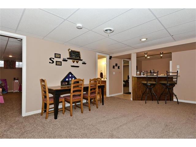 211 Ballyshannon Ct, Ballwin, MO 63021 photo 21