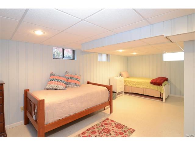 2 Springbrook Pl, Saint Louis, MO 63119 photo 16