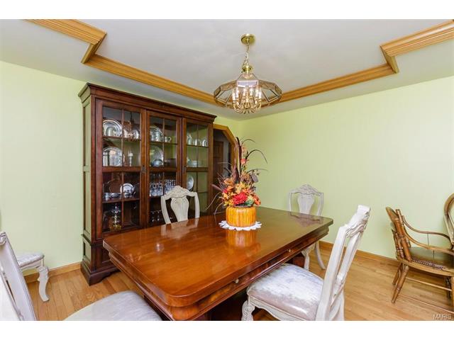 511 Fox Pointe, Saint Charles, MO 63304 photo 4
