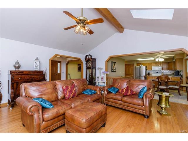 511 Fox Pointe, Saint Charles, MO 63304 photo 9