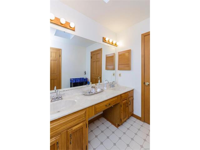 511 Fox Pointe, Saint Charles, MO 63304 photo 24