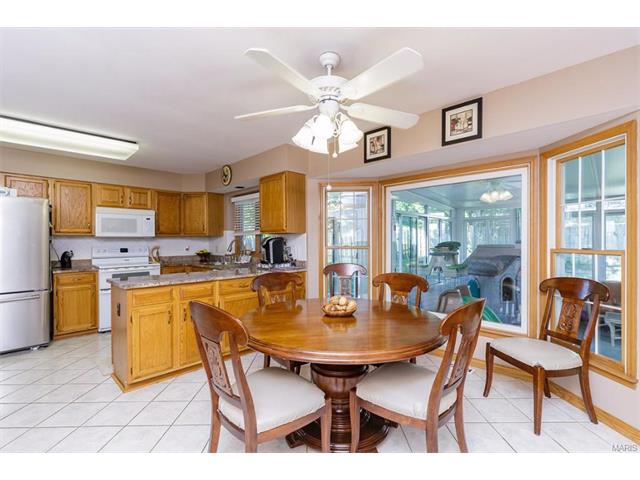 511 Fox Pointe, Saint Charles, MO 63304 photo 11