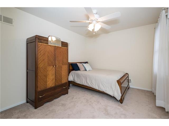 1593 Sycamore Meadows Dr, Ballwin, MO 63021 photo 22