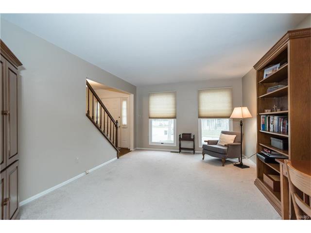 1593 Sycamore Meadows Dr, Ballwin, MO 63021 photo 4