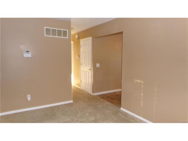 1266 White Hawk Dr, O'fallon, MO 63366 photo 8