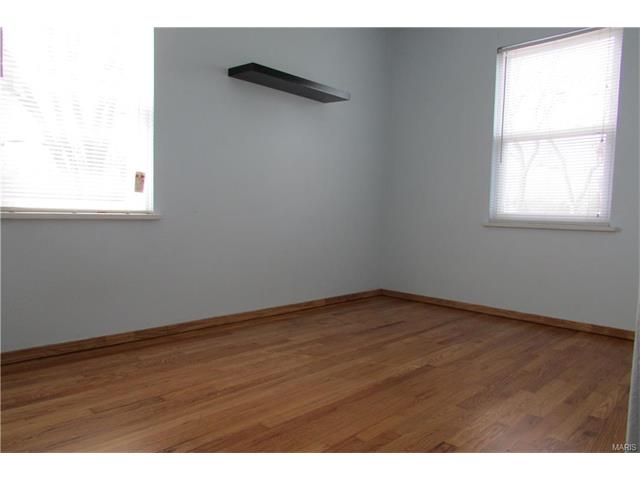 7100 Heege Rd, Saint Louis, MO 63123 photo 18
