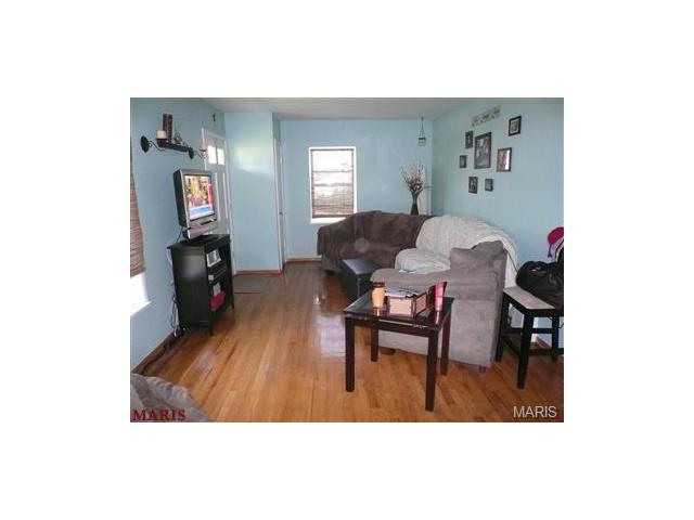 7100 Heege Rd, Saint Louis, MO 63123 photo 12
