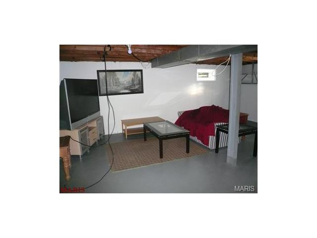 7100 Heege Rd, Saint Louis, MO 63123 photo 20