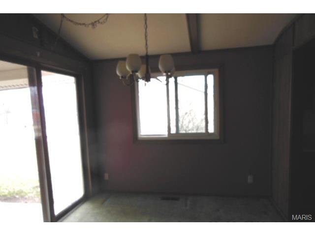 2 S Perry Cir, O'fallon, MO 63366 photo 5
