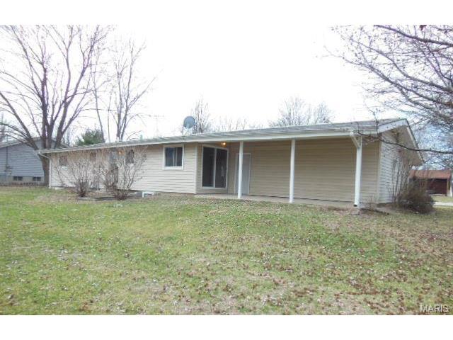 2 S Perry Cir, O'fallon, MO 63366 photo 2