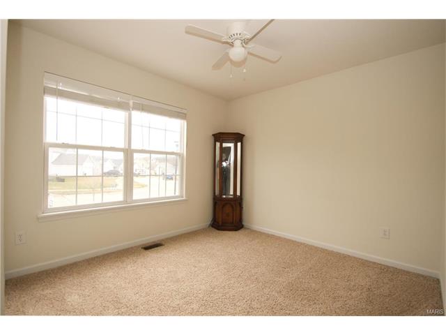 601 Falling Brook Dr, O'fallon, MO 63366 photo 12