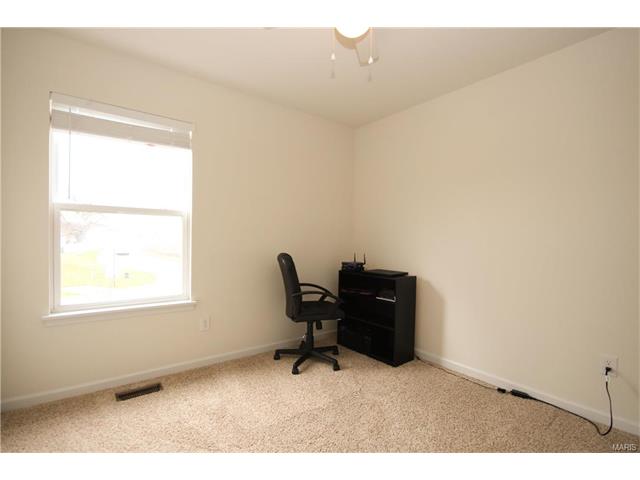 601 Falling Brook Dr, O'fallon, MO 63366 photo 11