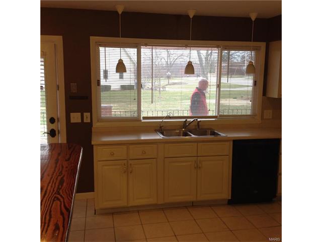 520 Imperial, O'fallon, MO 63366 photo 8