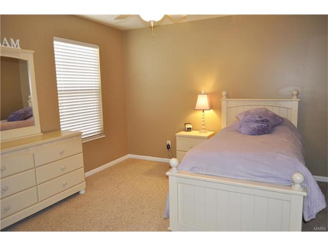 466 Coachgate, Ballwin, MO 63021 photo 11