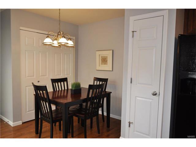 466 Coachgate, Ballwin, MO 63021 photo 8