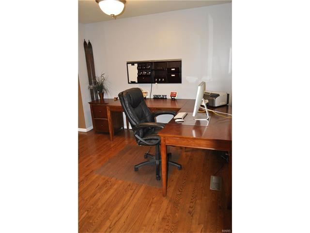 466 Coachgate, Ballwin, MO 63021 photo 5