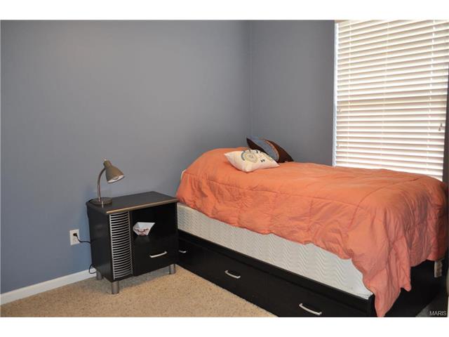 466 Coachgate, Ballwin, MO 63021 photo 14