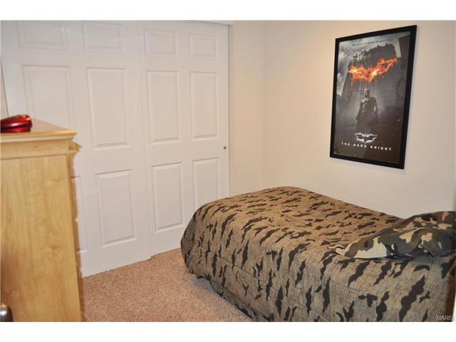466 Coachgate, Ballwin, MO 63021 photo 20