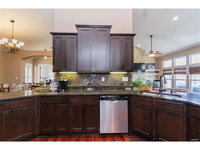 4 Holmes Ct, O'fallon, MO 63366 photo 11