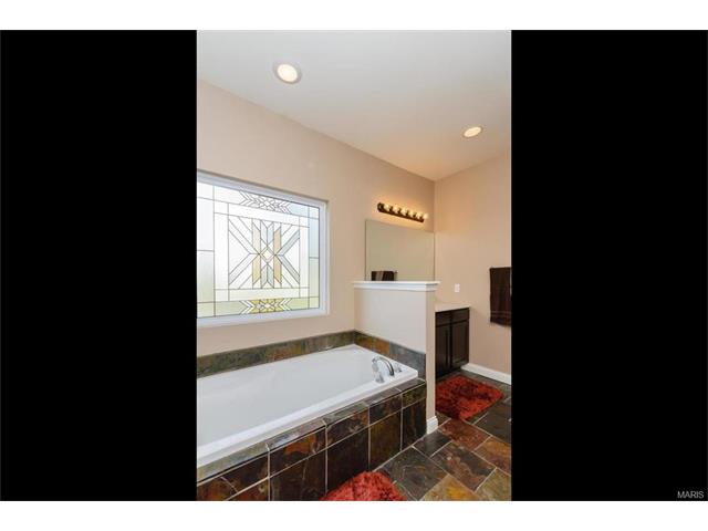 4 Holmes Ct, O'fallon, MO 63366 photo 28