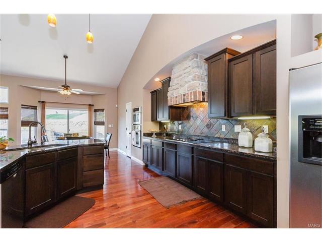 4 Holmes Ct, O'fallon, MO 63366 photo 7