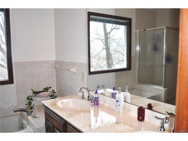 1615 Daybreak Pointe, Ballwin, MO 63021 photo 26