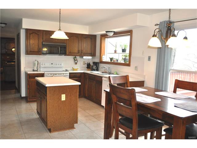 1615 Daybreak Pointe, Ballwin, MO 63021 photo 9