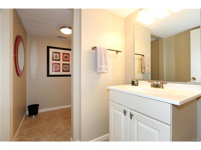 811 Posthorn Dr, Manchester, MO 63021 photo 18