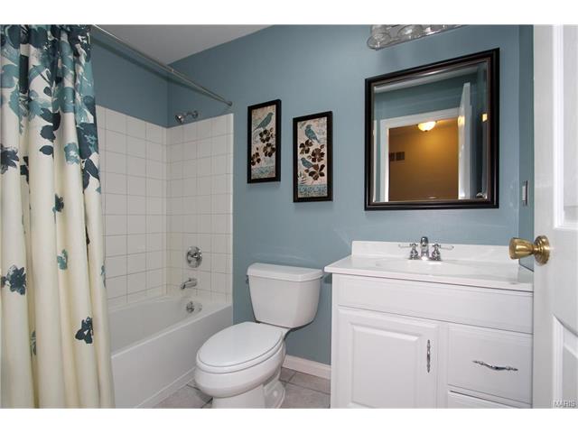 811 Posthorn Dr, Manchester, MO 63021 photo 14