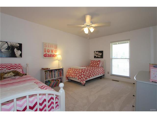 811 Posthorn Dr, Manchester, MO 63021 photo 13