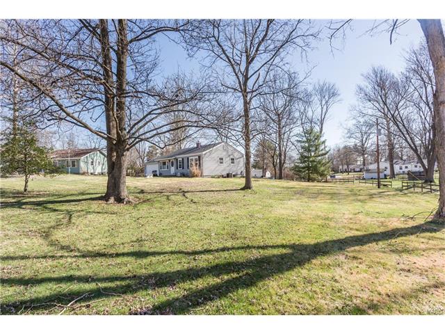 236 Newton Pl, Ballwin, MO 63021 photo 4
