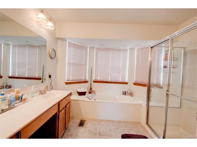 2835 Kettering Dr, Saint Charles, MO 63303 photo 22