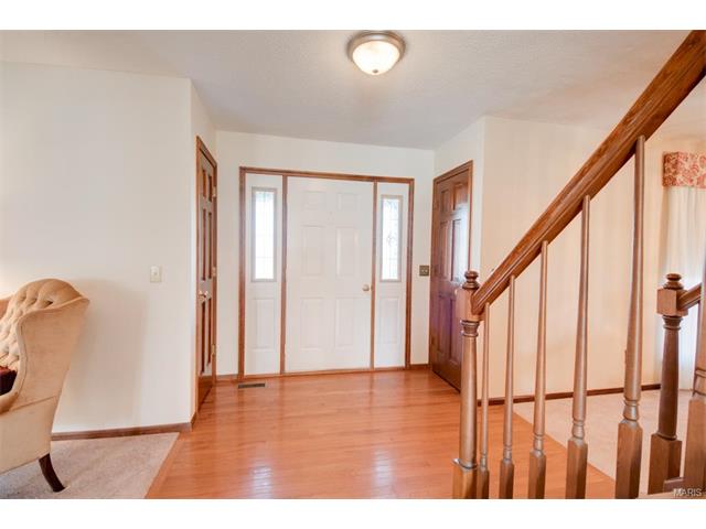 2835 Kettering Dr, Saint Charles, MO 63303 photo 7