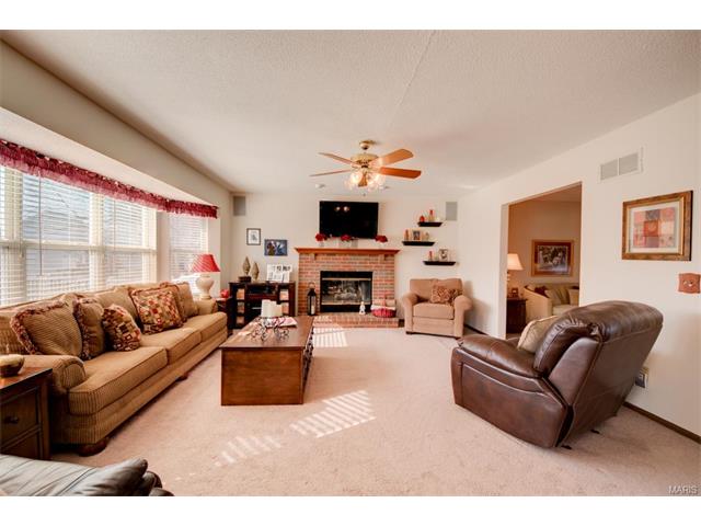 2835 Kettering Dr, Saint Charles, MO 63303 photo 11
