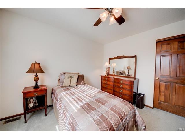 2835 Kettering Dr, Saint Charles, MO 63303 photo 25